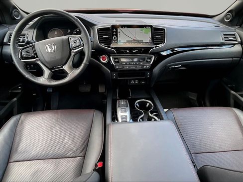 Used 2025 Honda Ridgeline Black Edition image 8