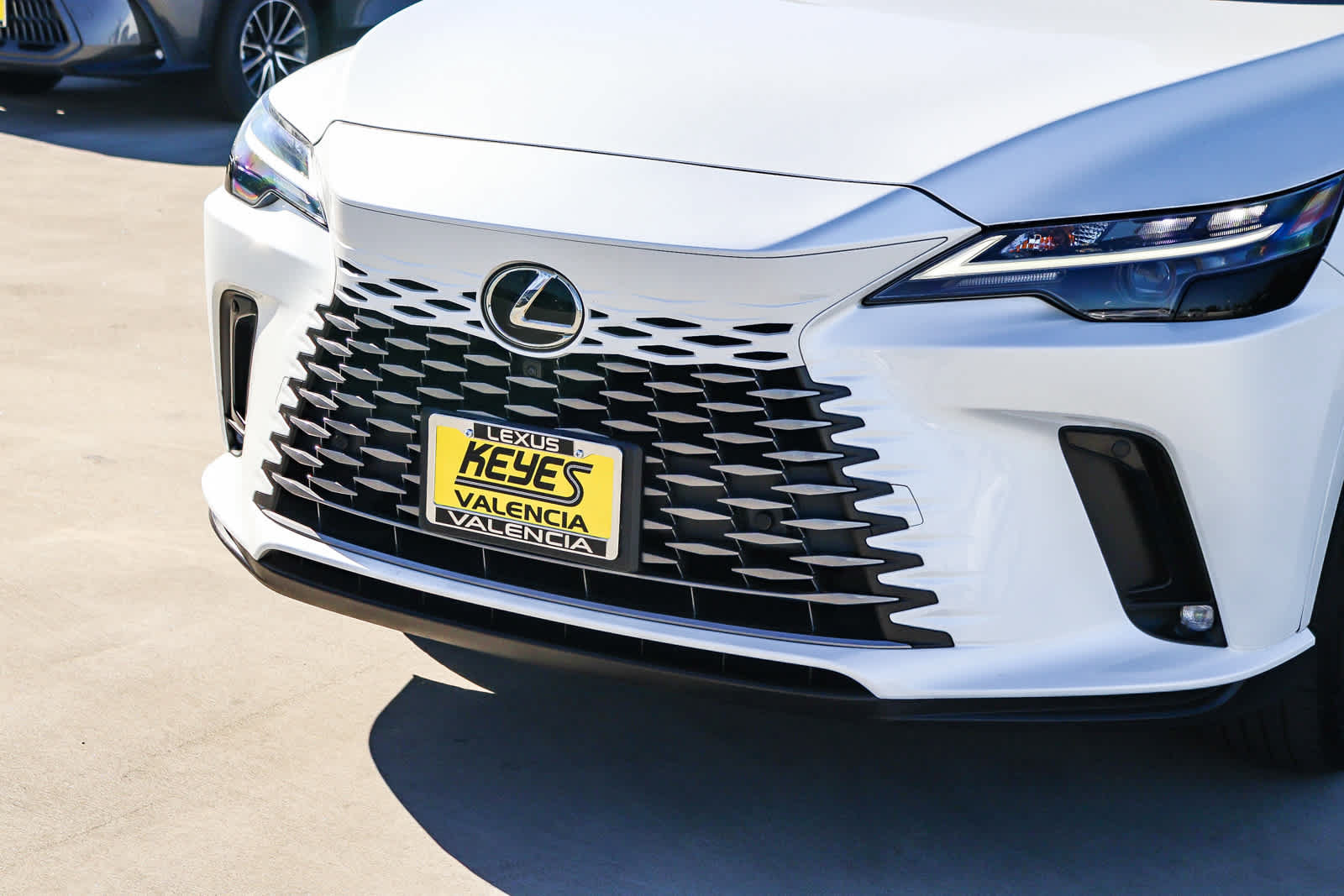 Used 2024 Lexus RX 350 Premium w/ Accessory Package (Z1) FWD image 8