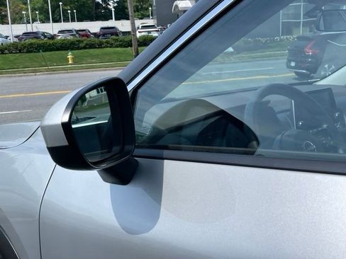 Certified 2023 Nissan Rogue SV AWD/4WD image 28