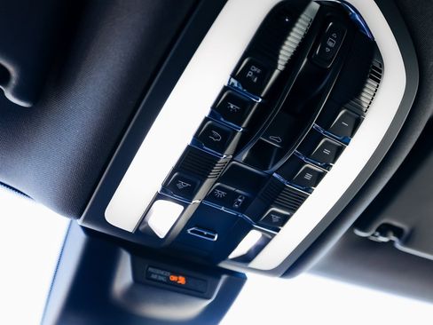 New 2026 Porsche Macan S image 21