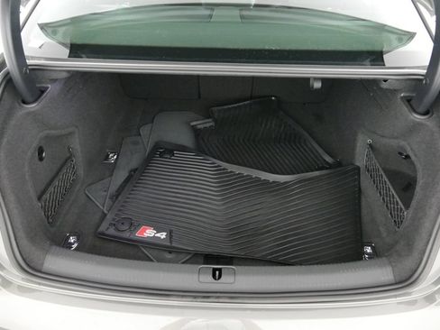 Used 2023 Audi S4 Premium Plus w/ Premium Plus Package AWD/4WD image 31