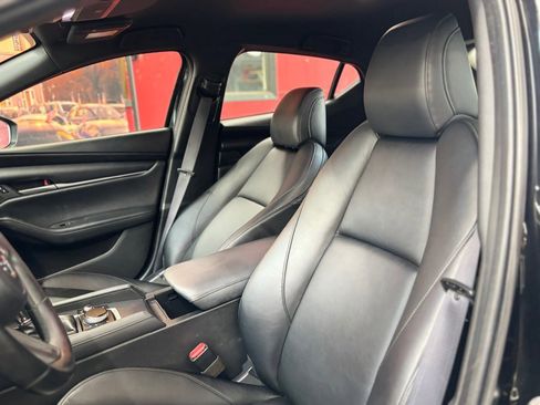 Used 2021 MAZDA MAZDA3 s image 8