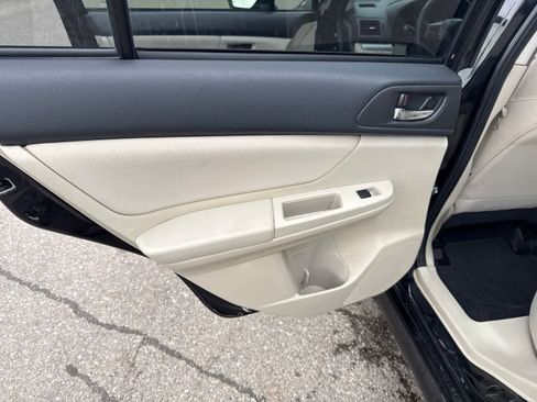 Used 2014 Subaru Crosstrek 2.0i Premium AWD/4WD image 18