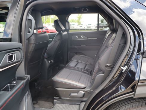 Certified 2026 Ford Explorer ST-Line RWD image 25