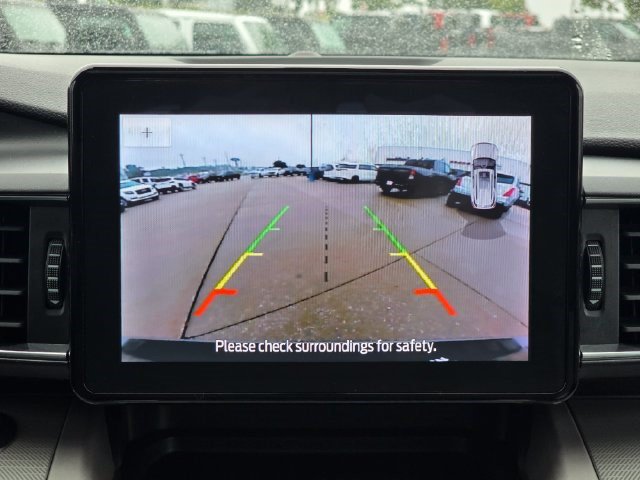 Used 2023 Ford Explorer XLT w/ Equipment Group 202A AWD/4WD image 34