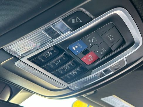 Certified 2022 RAM 1500 Limited image 70