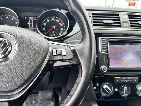 Used 2016 Volkswagen Jetta SEL image 35