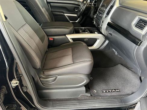 Used 2020 Nissan Titan SV w/ SV Convenience Package AWD/4WD image 10