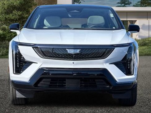 New 2026 Cadillac Optiq Sport 1 w/ LPO, Floor Liner Package AWD/4WD image 9