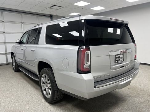 Used 2020 GMC Yukon XL Denali image 8