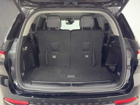 Used 2022 Jeep Grand Cherokee L Limited RWD image 34