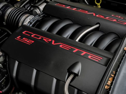 Used 2006 Chevrolet Corvette Coupe image 36