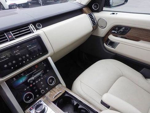 Used 2019 Land Rover Range Rover HSE image 20