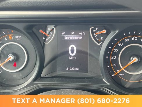 Used 2025 Jeep Gladiator Sport AWD/4WD image 20