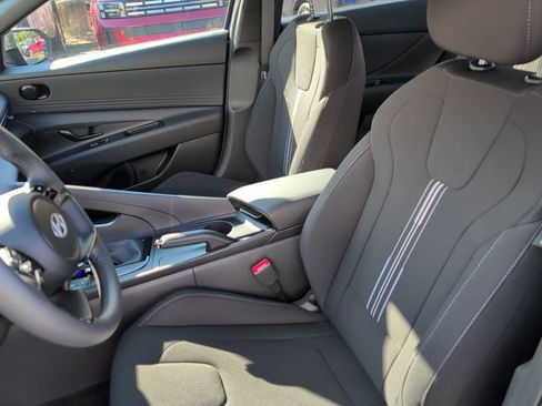 New 2026 Hyundai Elantra Sport image 9