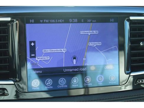 Used 2017 Chrysler Pacifica Limited w/ UConnect Theater Package image 24