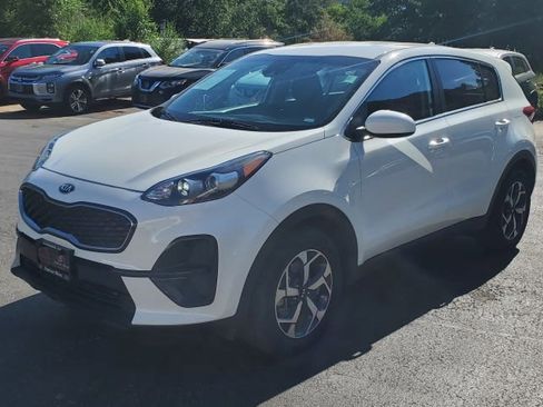 Used 2020 Kia Sportage LX image 1