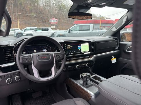 New 2026 GMC Sierra 1500 Elevation image 15