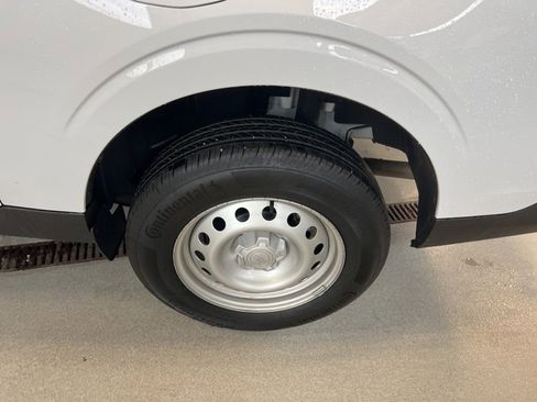 Used 2025 Ford Maverick XL w/ Equipment Group 102A image 25