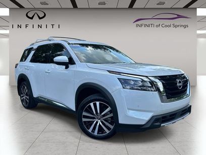 Used 2025 Nissan Pathfinder Platinum w/ Cargo Package