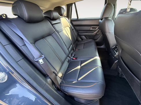 Used 2025 MAZDA CX-50 AWD 2.5 Hybrid w/ Premium Pkg image 18