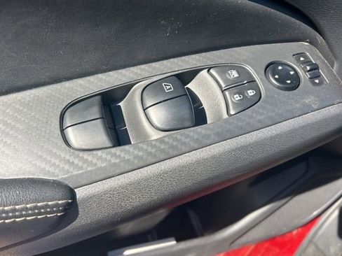 Used 2025 Nissan Altima 2.5 SV image 30