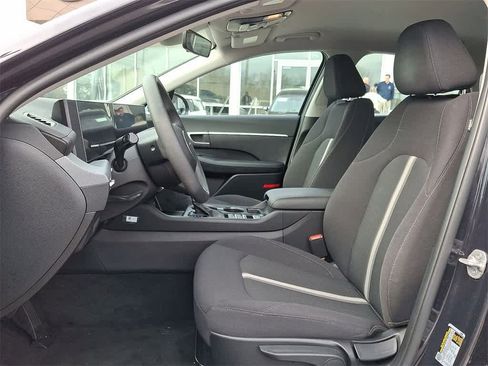 Certified 2025 Hyundai Sonata SE image 13