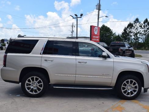 Used 2015 GMC Yukon Denali AWD/4WD image 3