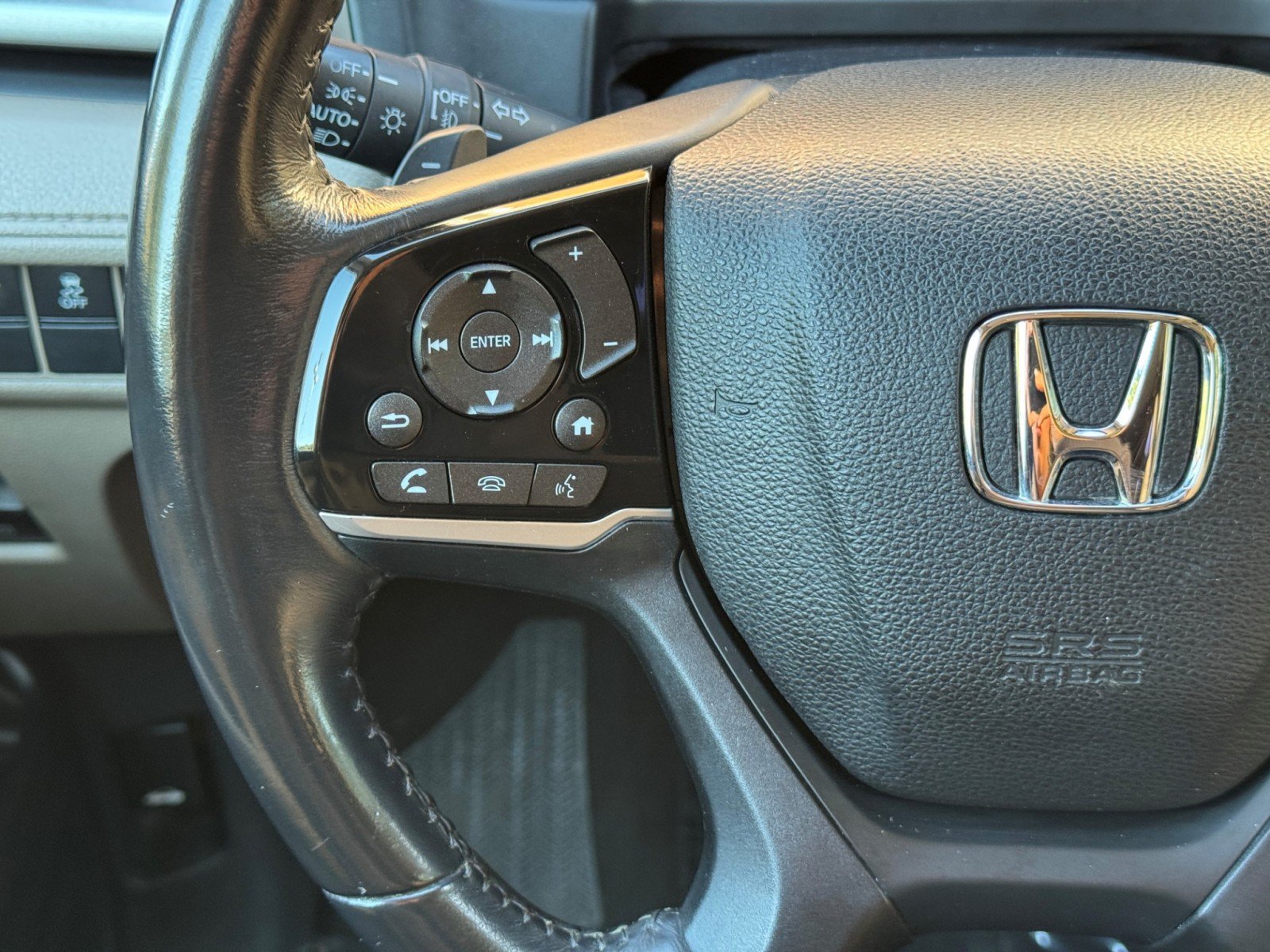 Used 2018 Honda Odyssey EX-L image 19