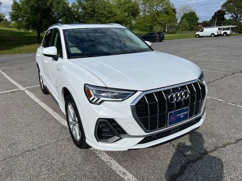 Used 2025 Audi Q3 2.0T Premium AWD/4WD image 2