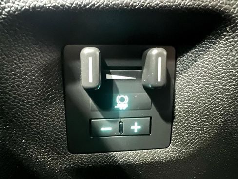 Used 2012 Chevrolet Silverado 2500 LT w/ Snow Plow Prep Package AWD/4WD image 36