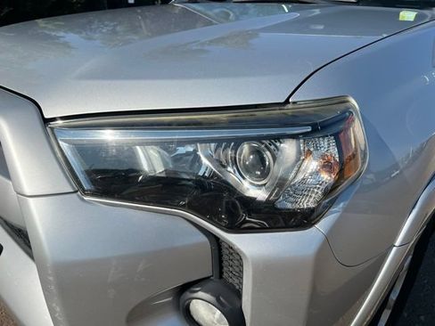 Used 2015 Toyota 4Runner SR5 Premium AWD/4WD image 10