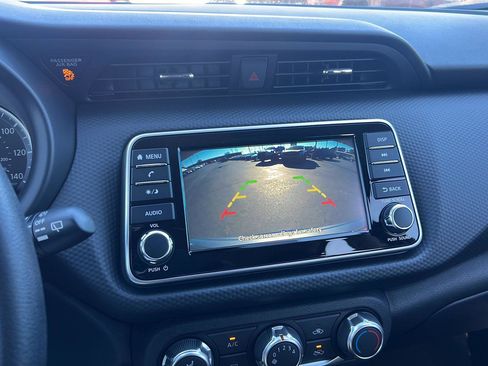 New 2025 Nissan Kicks Play S image 24