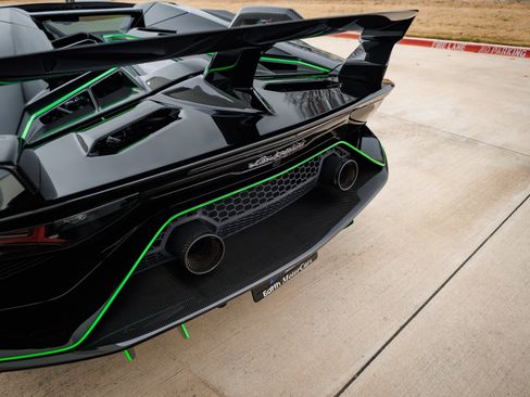 Used 2021 Lamborghini Aventador SVJ image 80