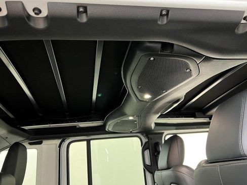 New 2026 Jeep Wrangler Unlimited Rubicon w/ Safety Group image 11