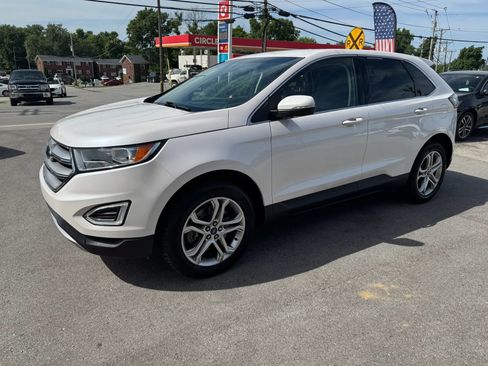 Used 2018 Ford Edge Titanium w/ Technology Package AWD/4WD image 6