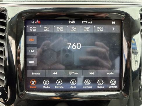 Used 2020 Jeep Cherokee Limited image 18