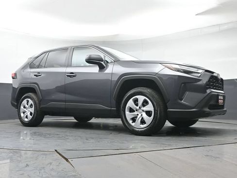 Certified 2025 Toyota RAV4 LE AWD/4WD image 34