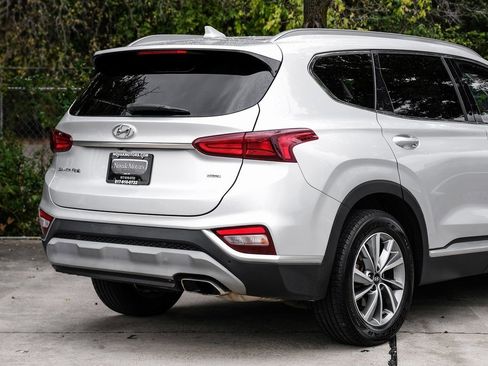 Used 2019 Hyundai Santa Fe SEL image 16