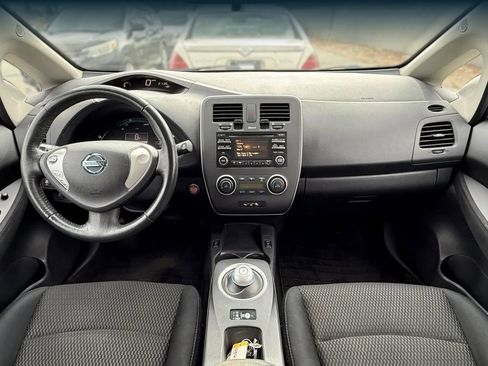Used 2014 Nissan Leaf S image 3