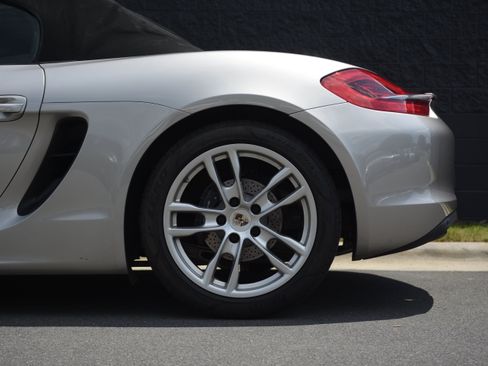 Used 2013 Porsche Boxster RWD image 32