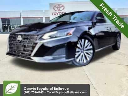 Used 2023 Nissan Altima 2.5 SV