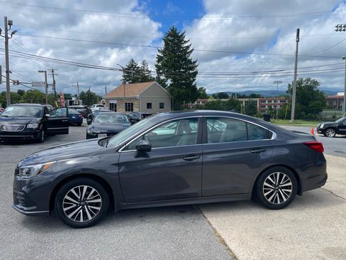 Used 2018 Subaru Legacy 2.5i Premium AWD/4WD image 7