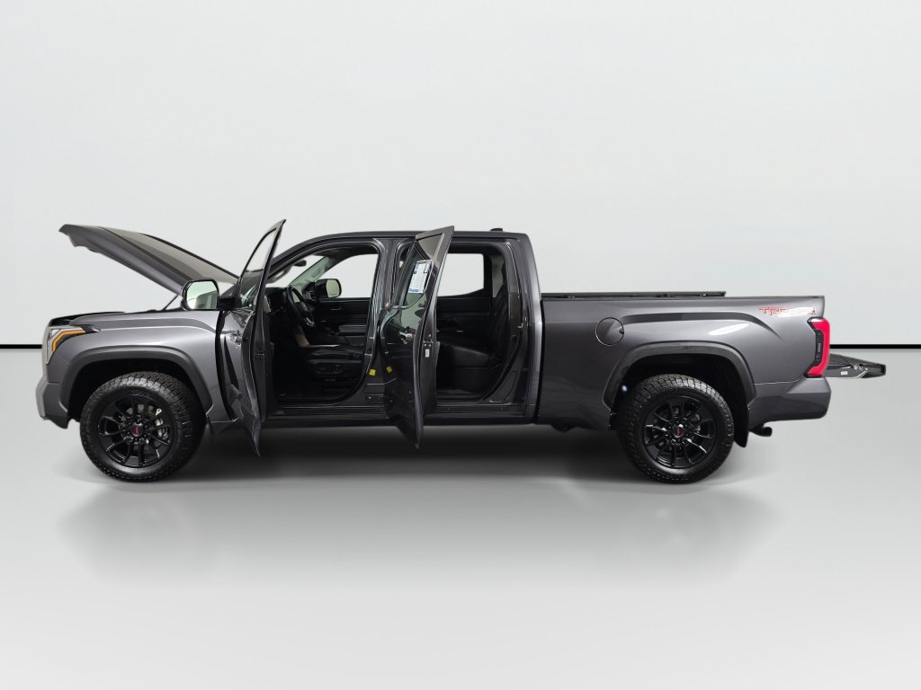 Used 2022 Toyota Tundra Limited w/ TRD Off-Road Package AWD/4WD image 10