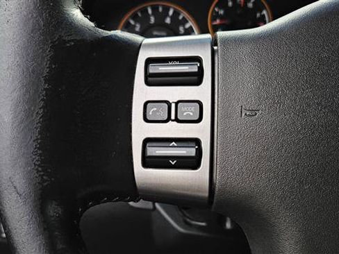 Used 2008 Nissan Titan 4x4 Crew Cab image 12