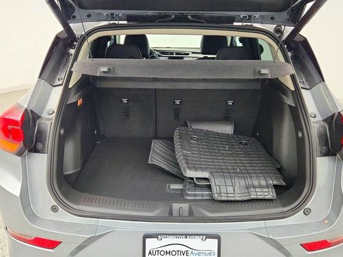 Used 2023 Buick Encore GX Select w/ Sport Touring Package AWD/4WD image 22
