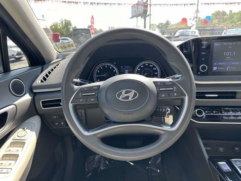 Used 2023 Hyundai Sonata SE w/ Cargo Package image 10