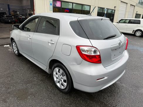 Used 2013 Toyota Matrix S FWD image 14