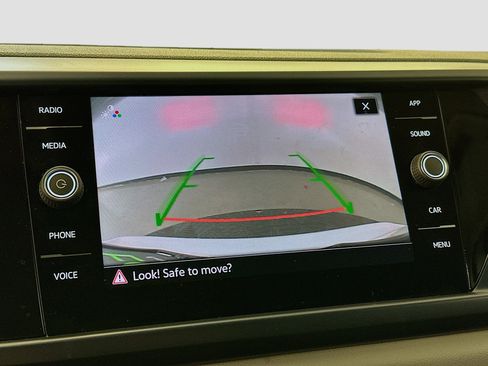 Used 2023 Volkswagen Taos SE image 23