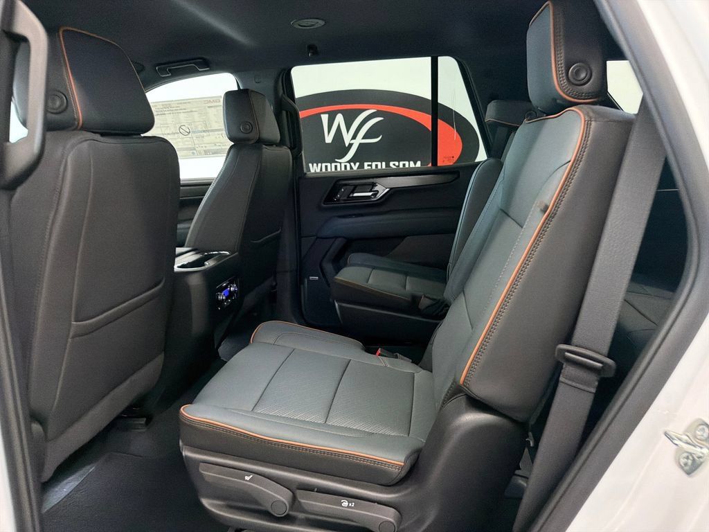 New 2026 GMC Yukon AT4 AWD/4WD image 14